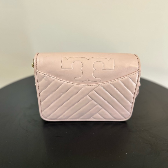 Tory Burch Handbags - Tory Burch Purse Pink Gold Chain Quilted Leather purse